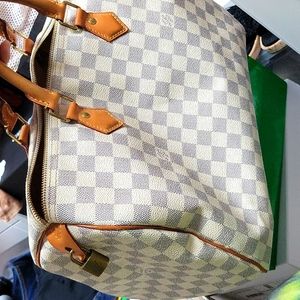 Authentic Louis Vuitton Speedy 30